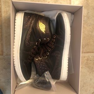 Jordan 1 pinnacle baroque brown “croc” size 10